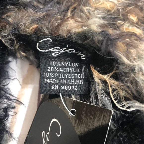 NWT Cejon Faux Feather Fringe Black Scarf - Picture 7 of 10